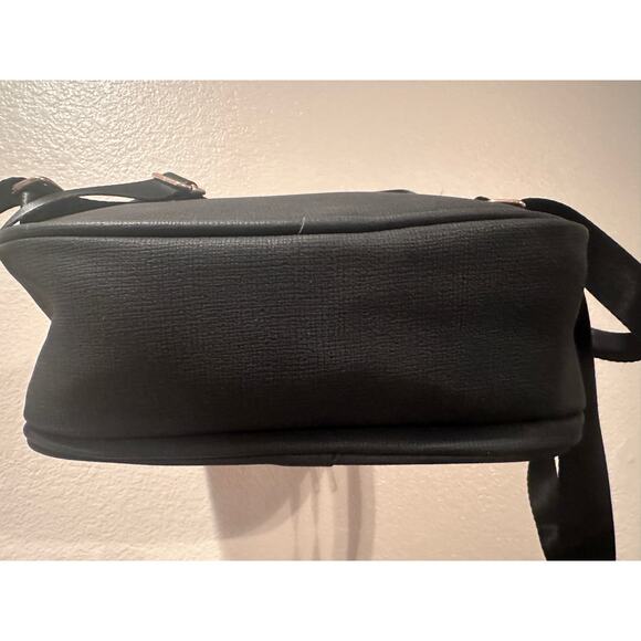 NWT Disney Bioworld Mickey Mouse Face Pin Display Mini Backpack - Picture 6 of 9